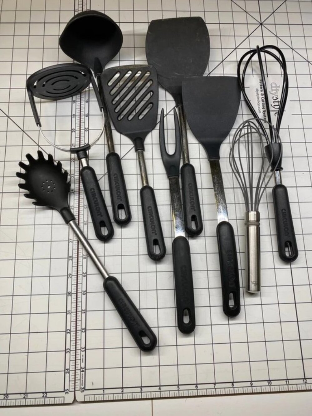 8 Circulon 1 Pampered Chef non-scratch kitchen tools vintage